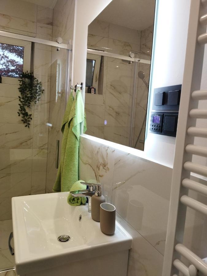 Apartman Na Jezeru Загреб Экстерьер фото