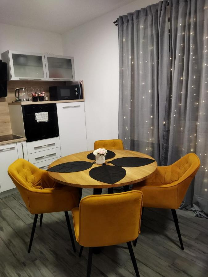 Apartman Na Jezeru Загреб Экстерьер фото