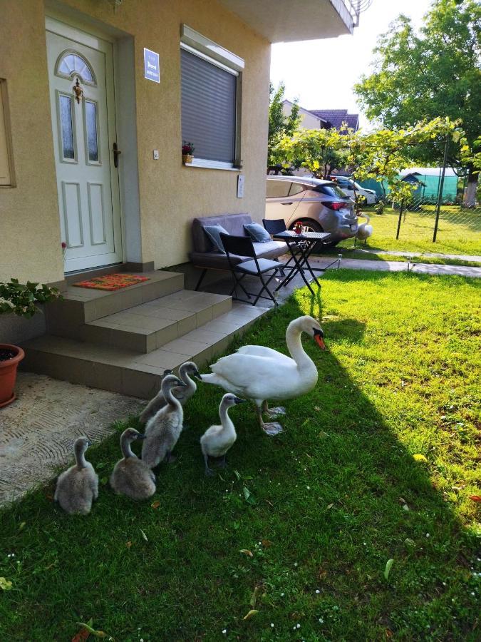 Apartman Na Jezeru Загреб Экстерьер фото